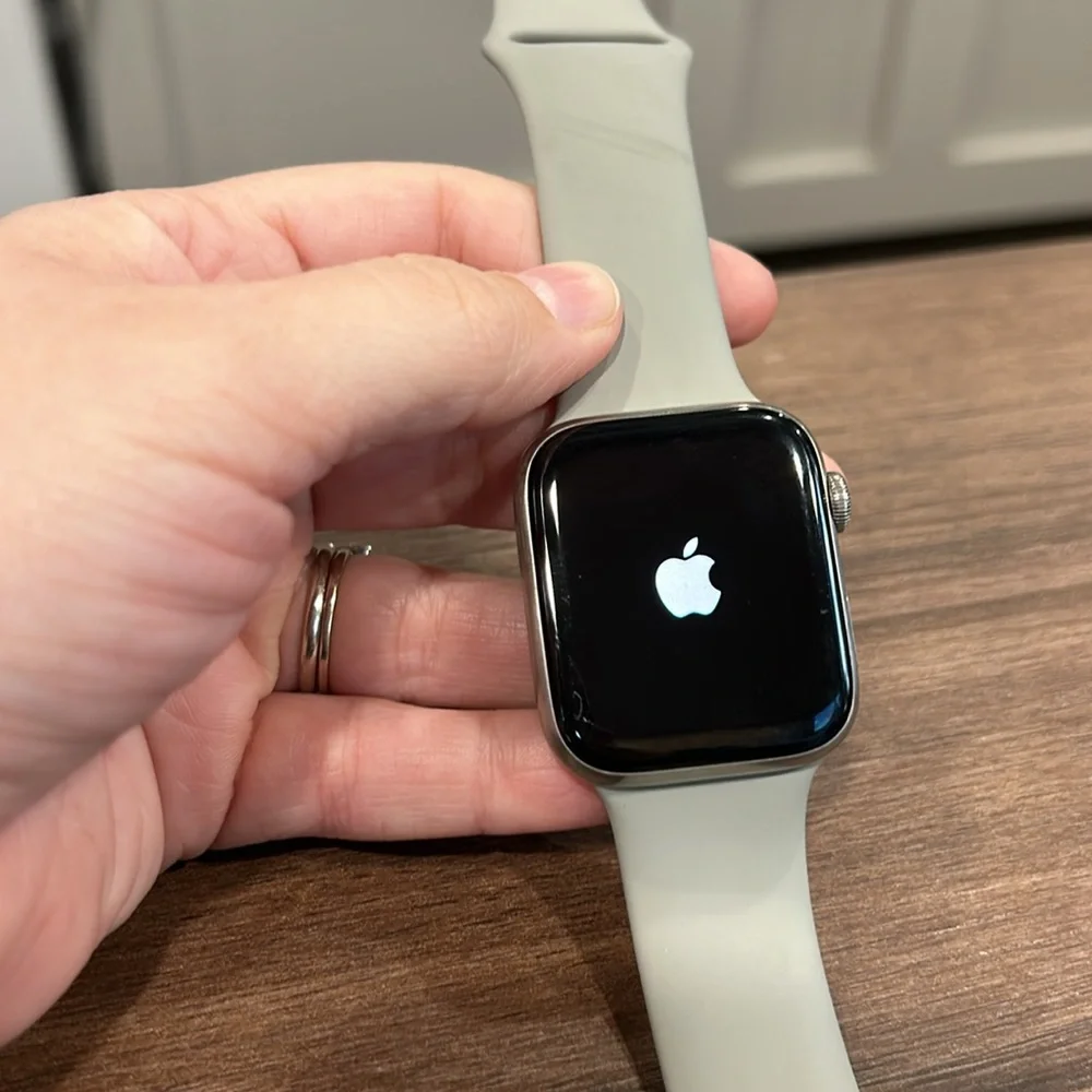 Apple Watch 5 - Picture 5 of 11
